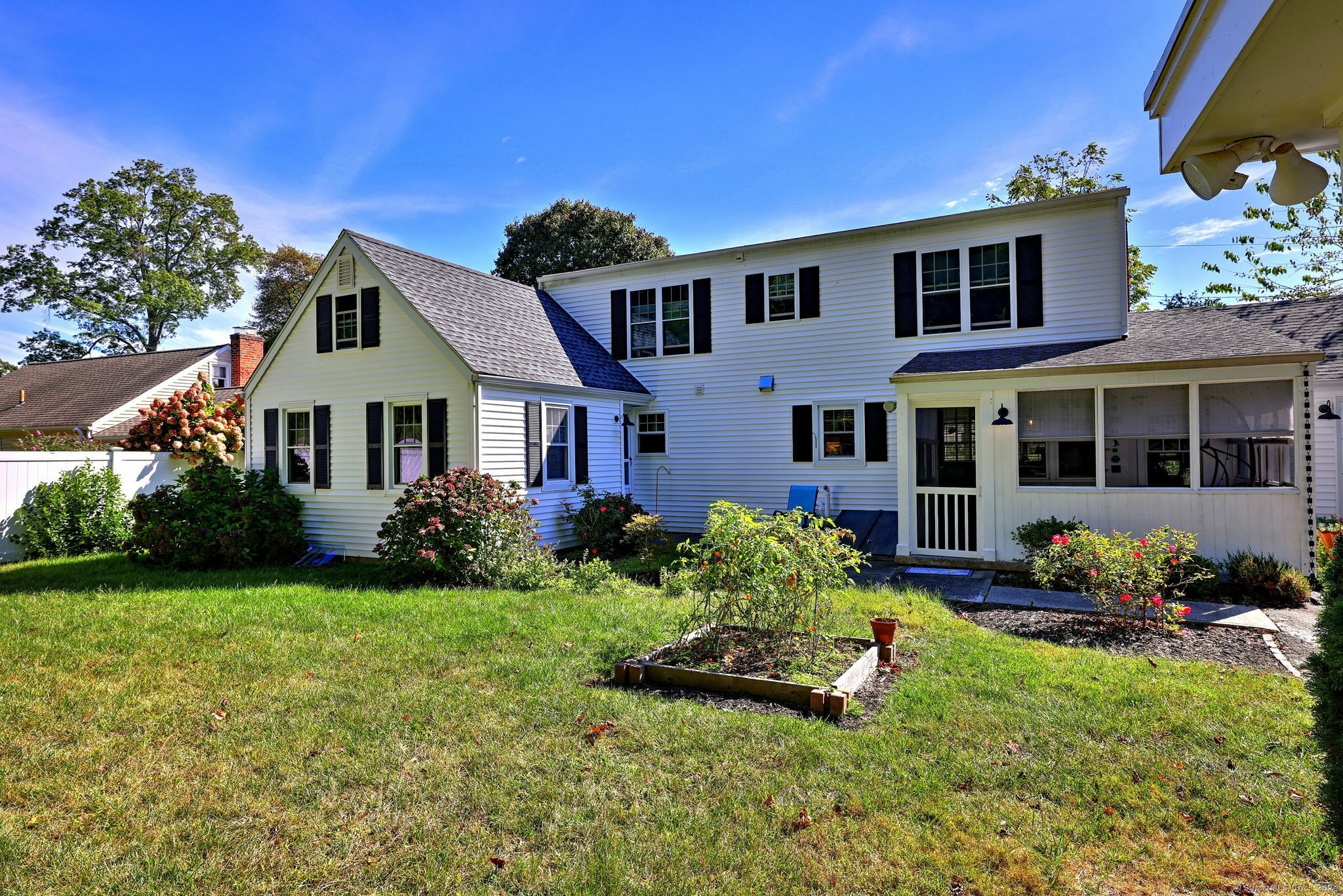 Property Photo:  314 Welchs Point Road  CT 06460 