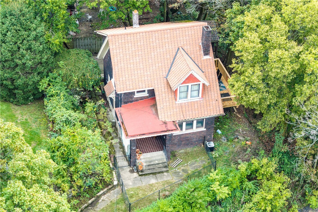 Property Photo:  3912 Franklin Road  PA 15214 