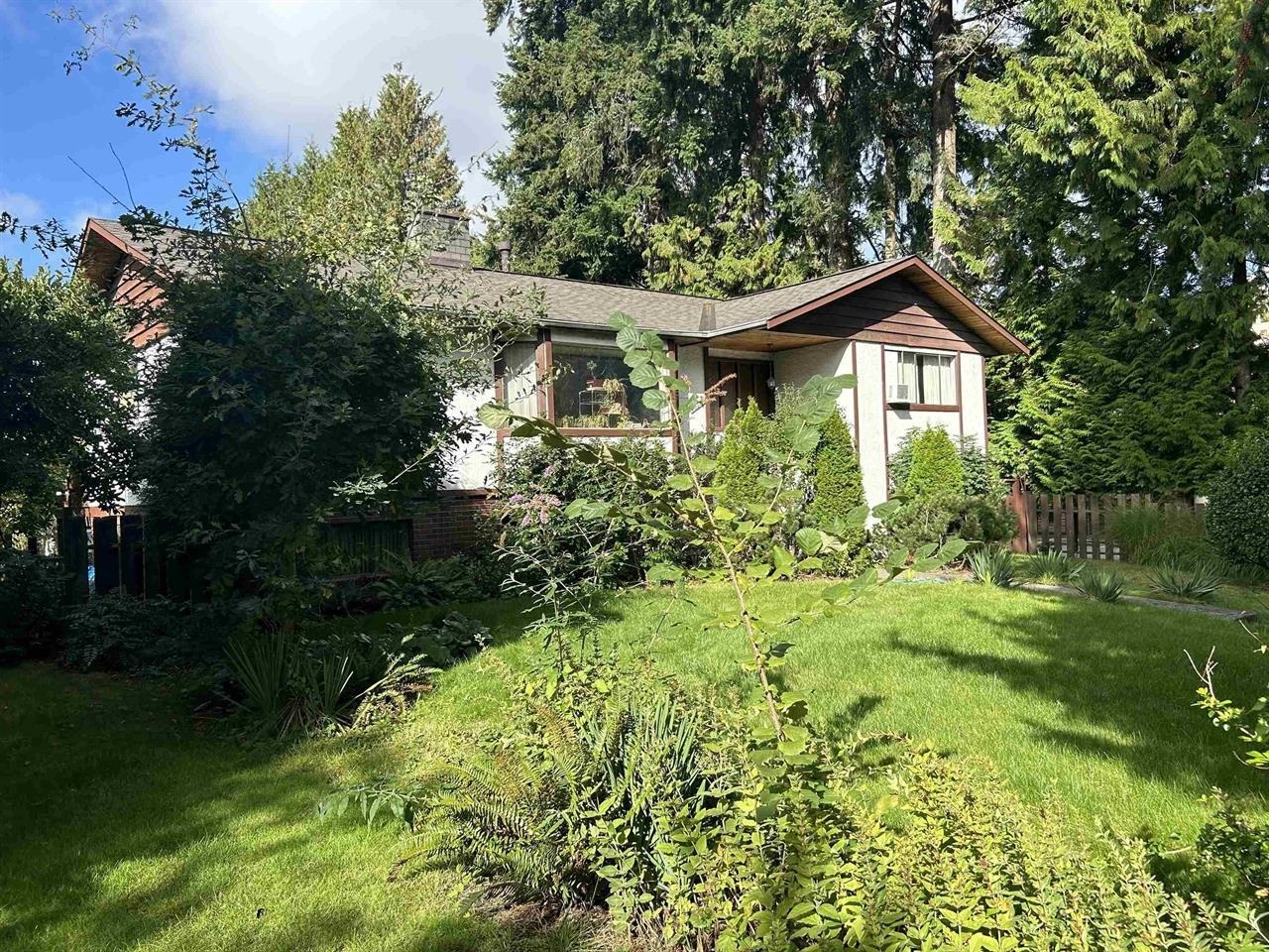 Property Photo: 10297 144A Street BC V3R 6M8