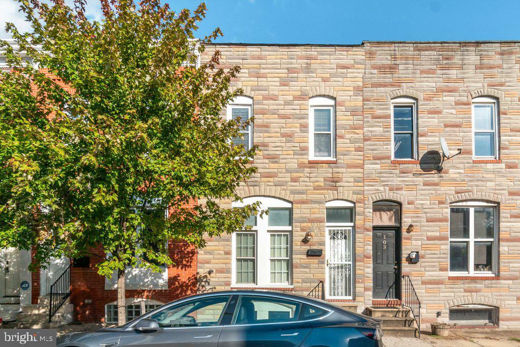 Property Photo:  105 N Patterson Park Avenue  MD 21231 