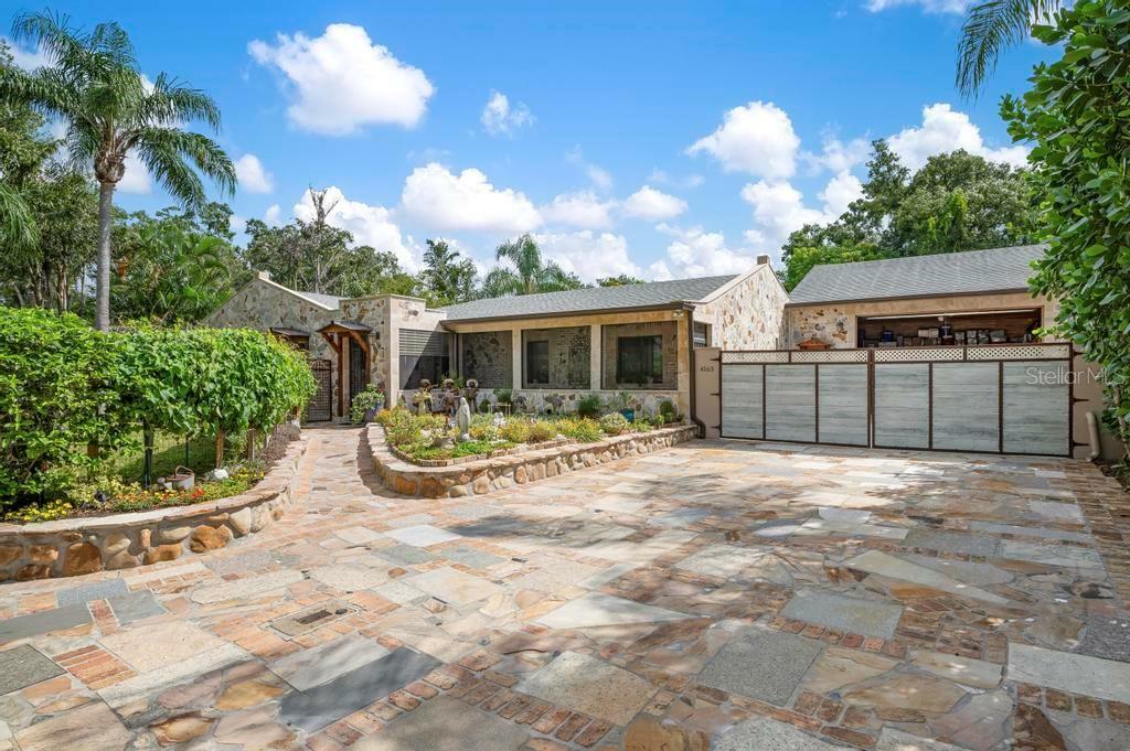 Property Photo:  4163 Shady Oaks Court  FL 34233 