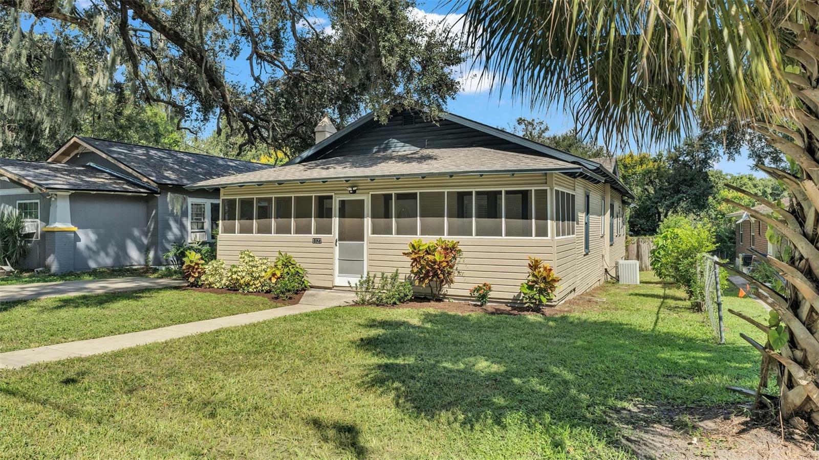 Property Photo:  1127 N Stella Avenue  FL 33805 