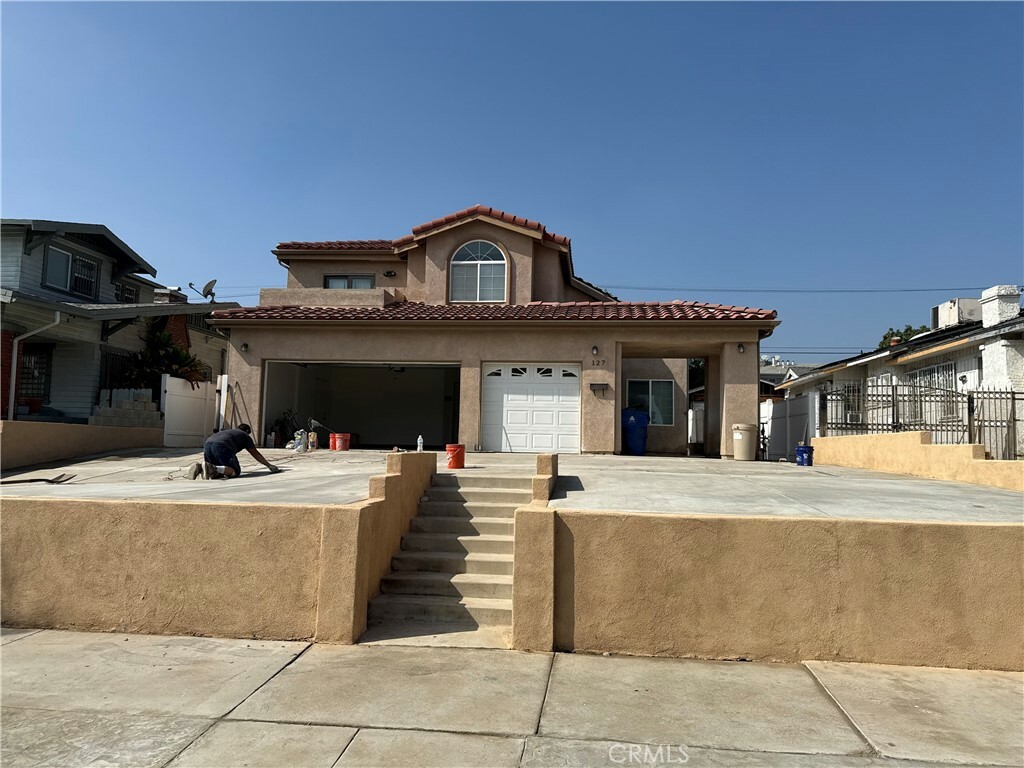 Property Photo:  127 N Serrano Avenue  CA 90004 