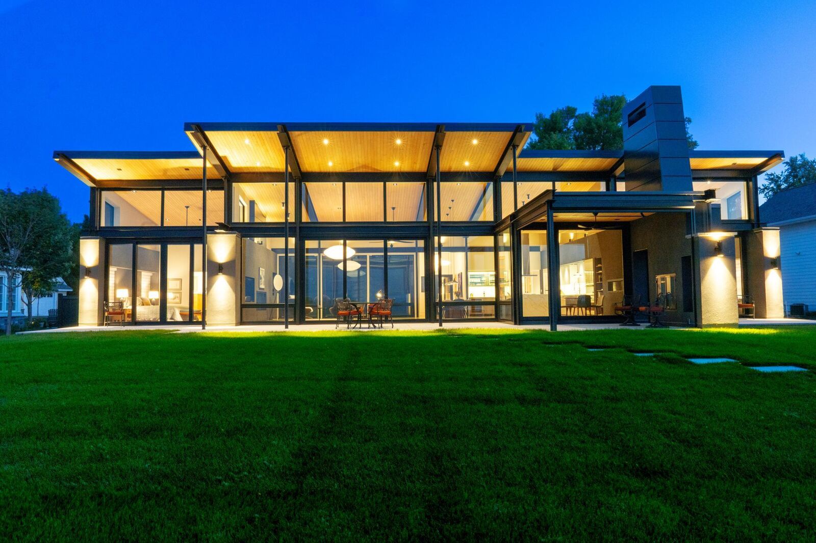 Property Photo:  355 Lake Avenue S  MN 56288 