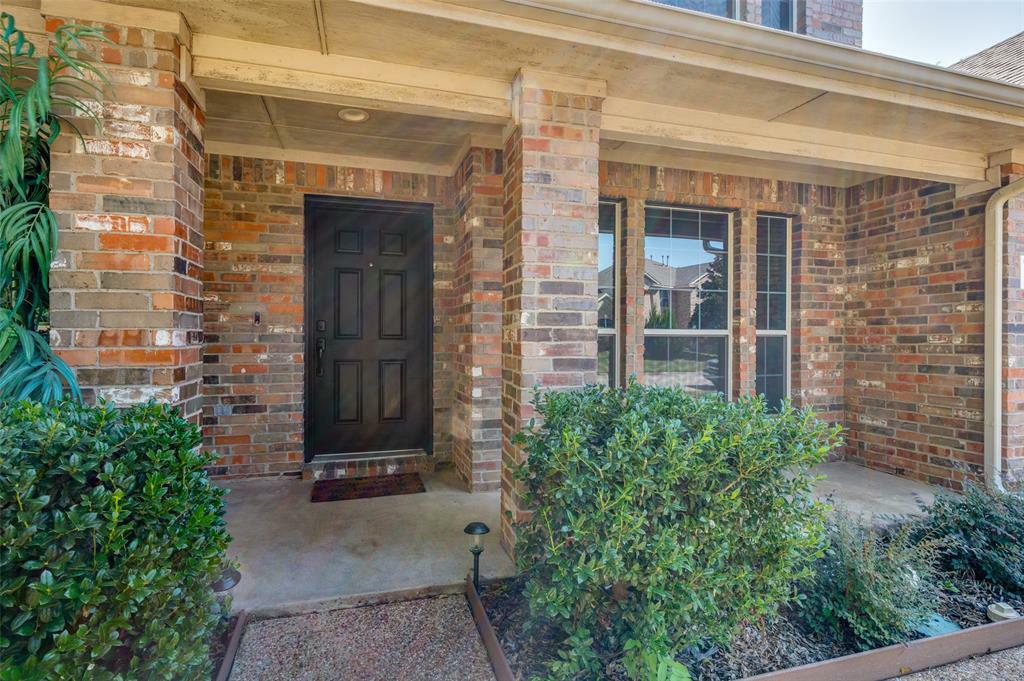 Property Photo:  210 Forestridge Drive  TX 76063 