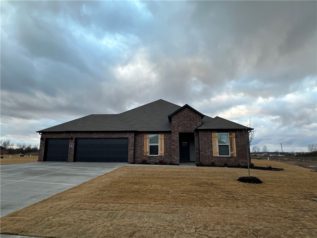 Property Photo: 304 N Arbuckle Loop AR 72761