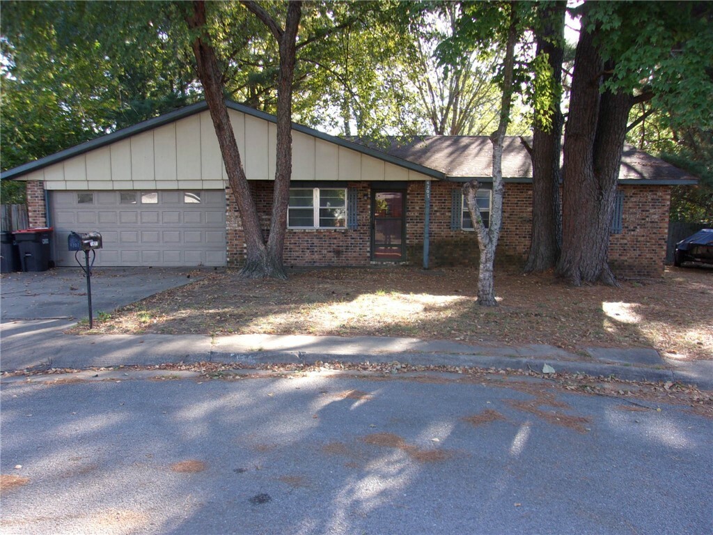 Property Photo:  4207 Shawnee Cove  AR 72764 