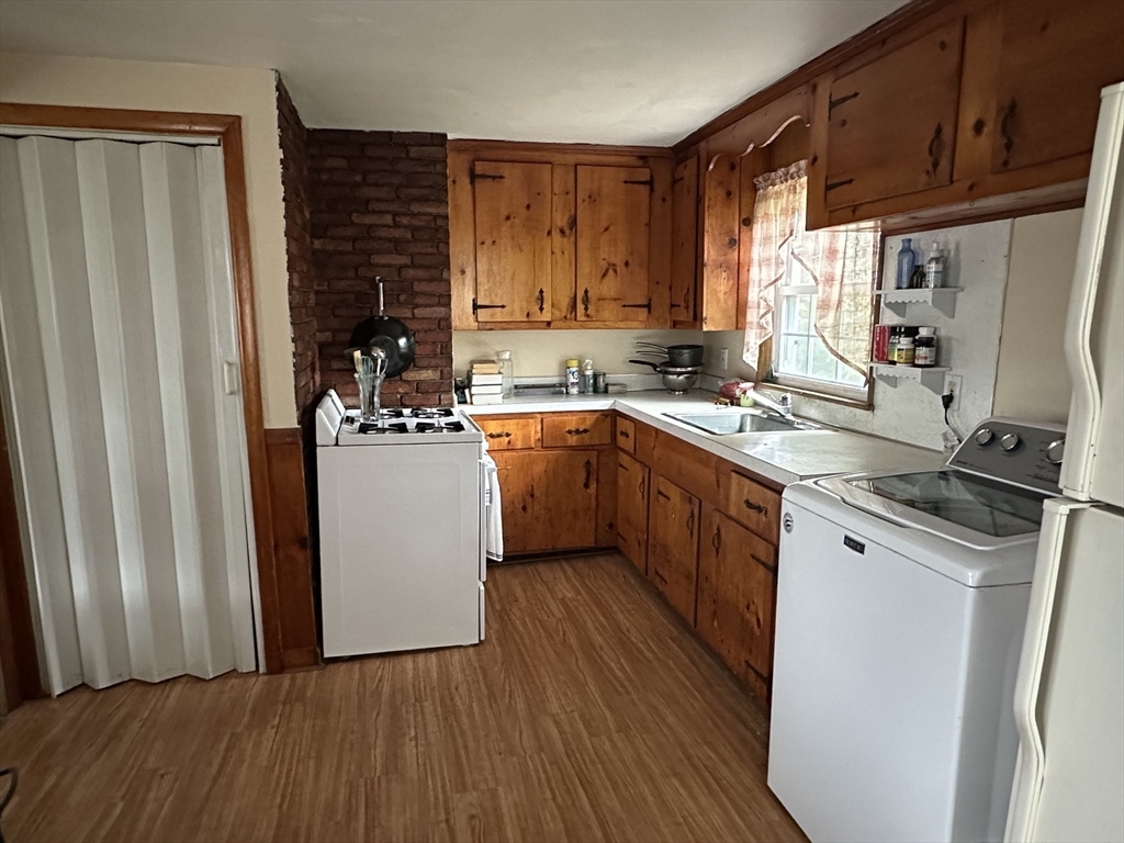 Property Photo:  85 Walnut Ave  MA 02184 