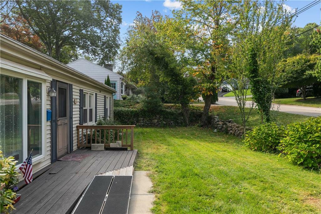 Property Photo:  44 Larchmont Road  RI 02886 