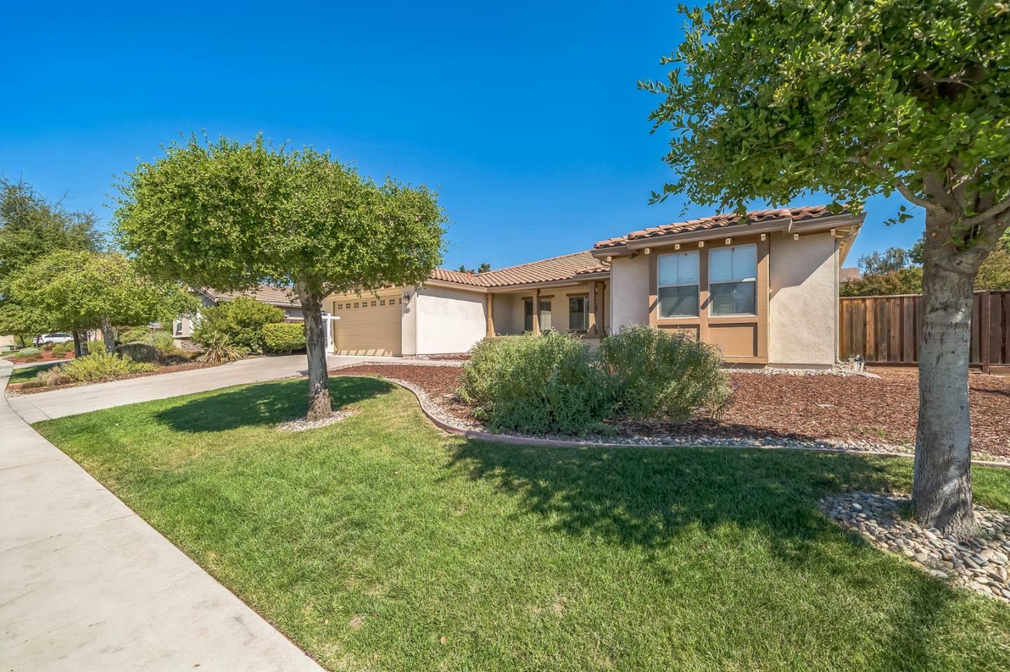 Property Photo:  1680 Martinez Way  CA 95037 