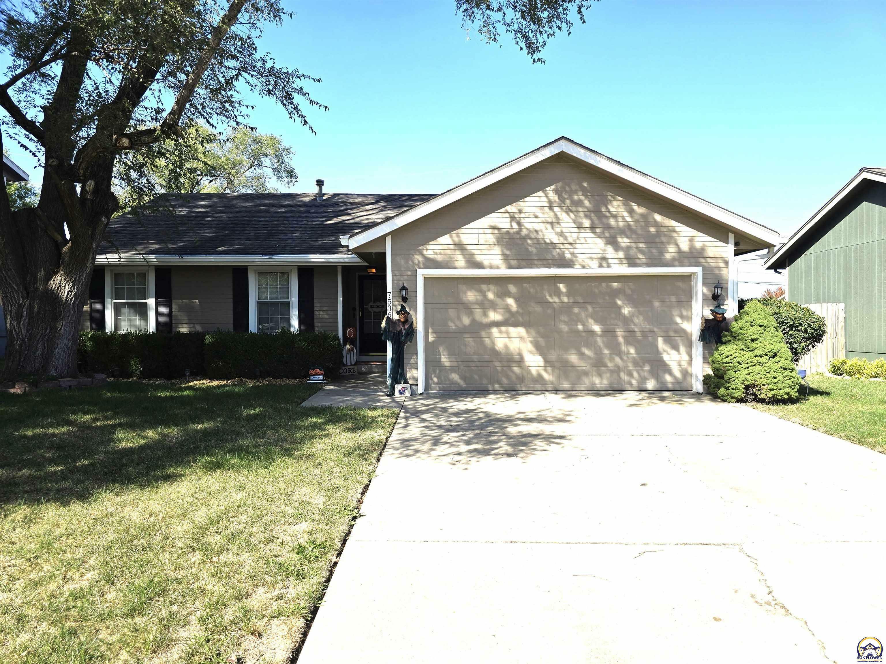 Property Photo:  7536 SW 25th St  KS 66614 