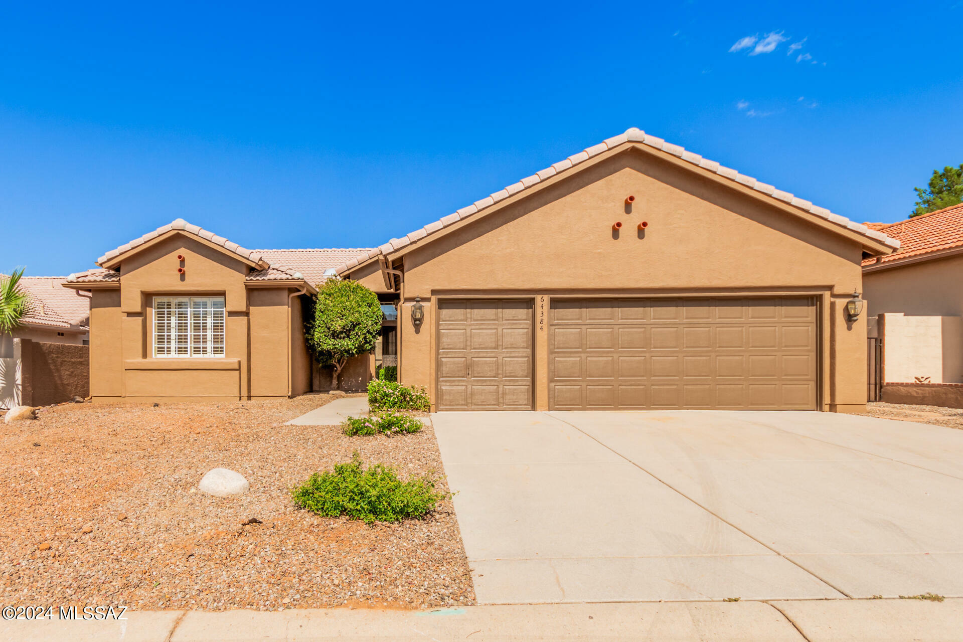 Property Photo:  64384 E Round Robin Lane  AZ 85739 