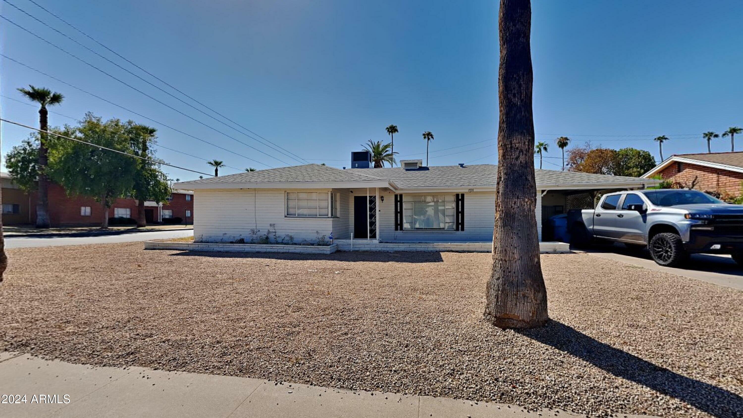 Property Photo:  1701 W Highland Avenue  AZ 85015 