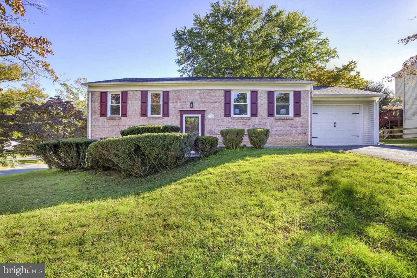 Property Photo:  11200 Trippon Ct  MD 20878 