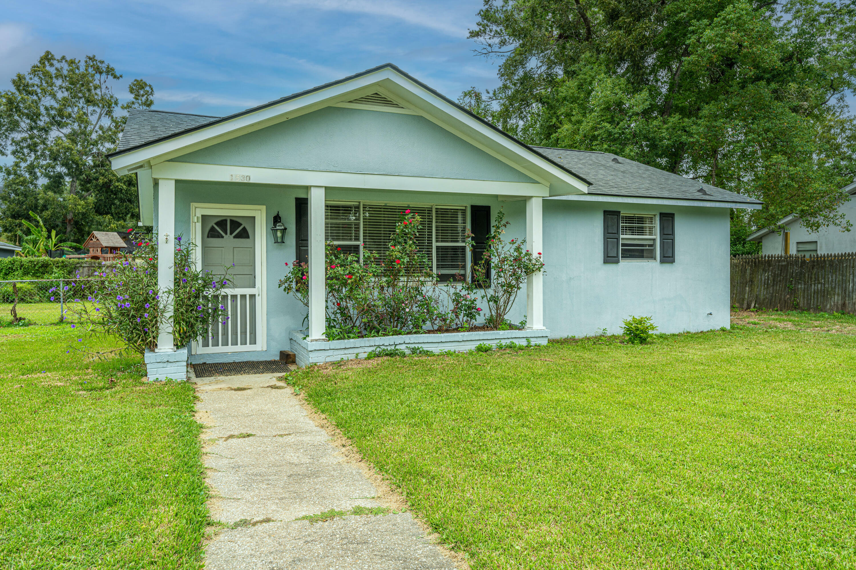 Property Photo:  1530 Patterson Avenue  SC 29412 