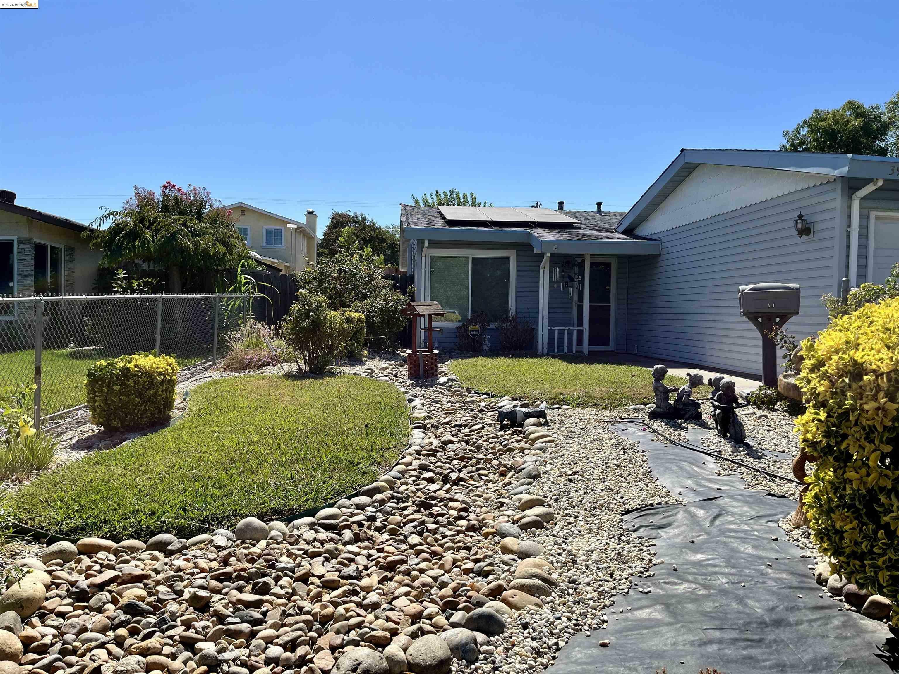 Property Photo:  391 Levee Rd  CA 94565 