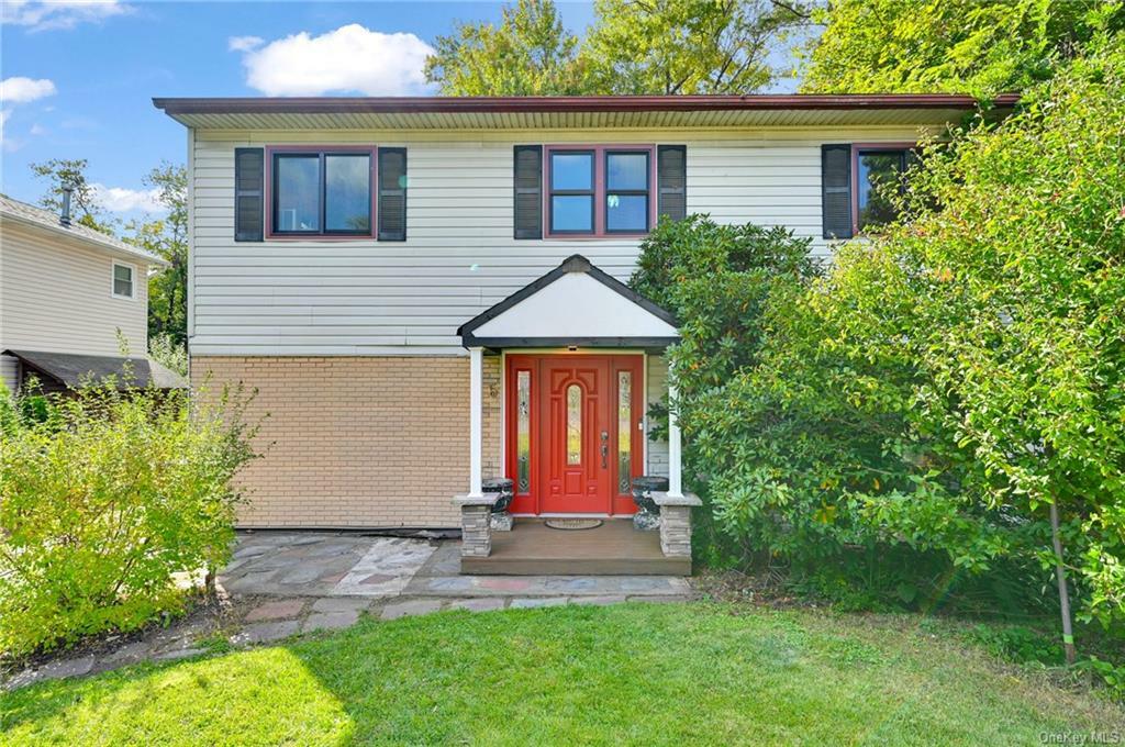 Property Photo:  5 Murray Road  NY 10925 