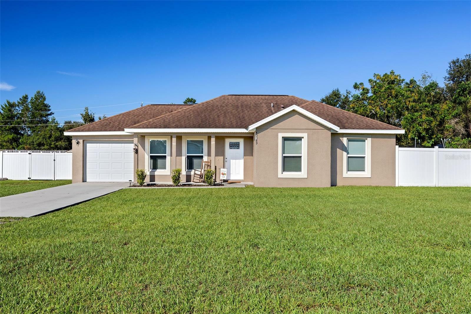 Property Photo:  40389 W First Avenue  FL 32784 