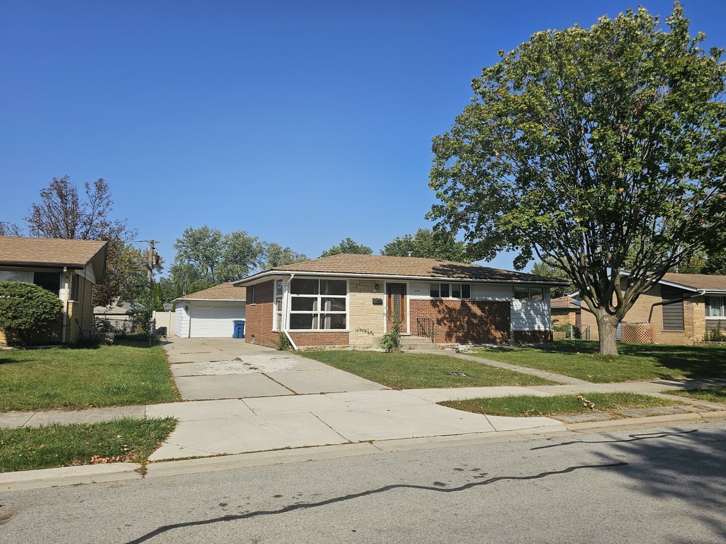 424 E Drake Avenue  Addison IL 60101 photo