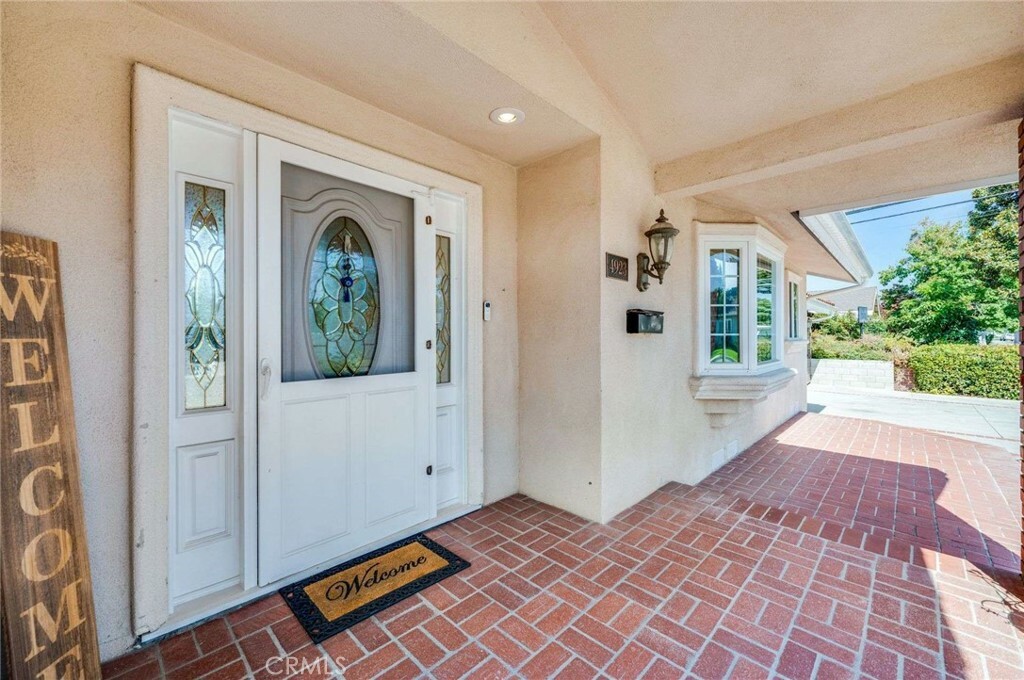 Property Photo:  4923 E Harvey Way  CA 90808 