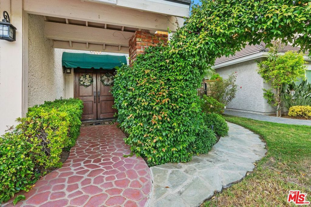 Property Photo:  29921 Trail Creek Drive  CA 91301 