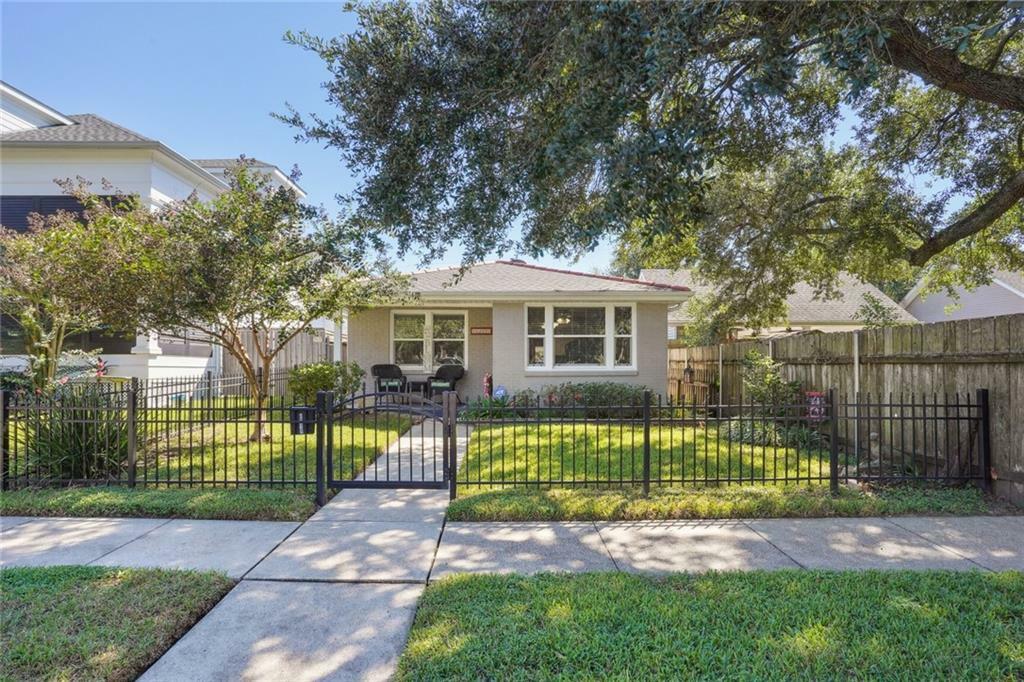 Property Photo:  6219 General Diaz Street  LA 70124 