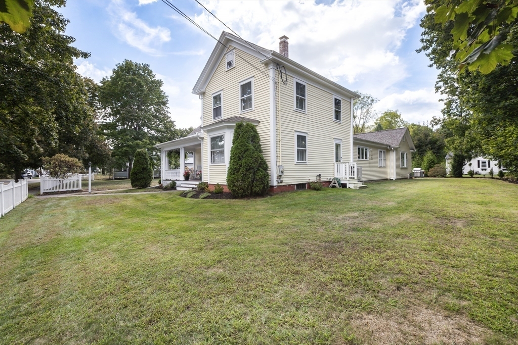 Property Photo:  152 North St.  MA 02052 