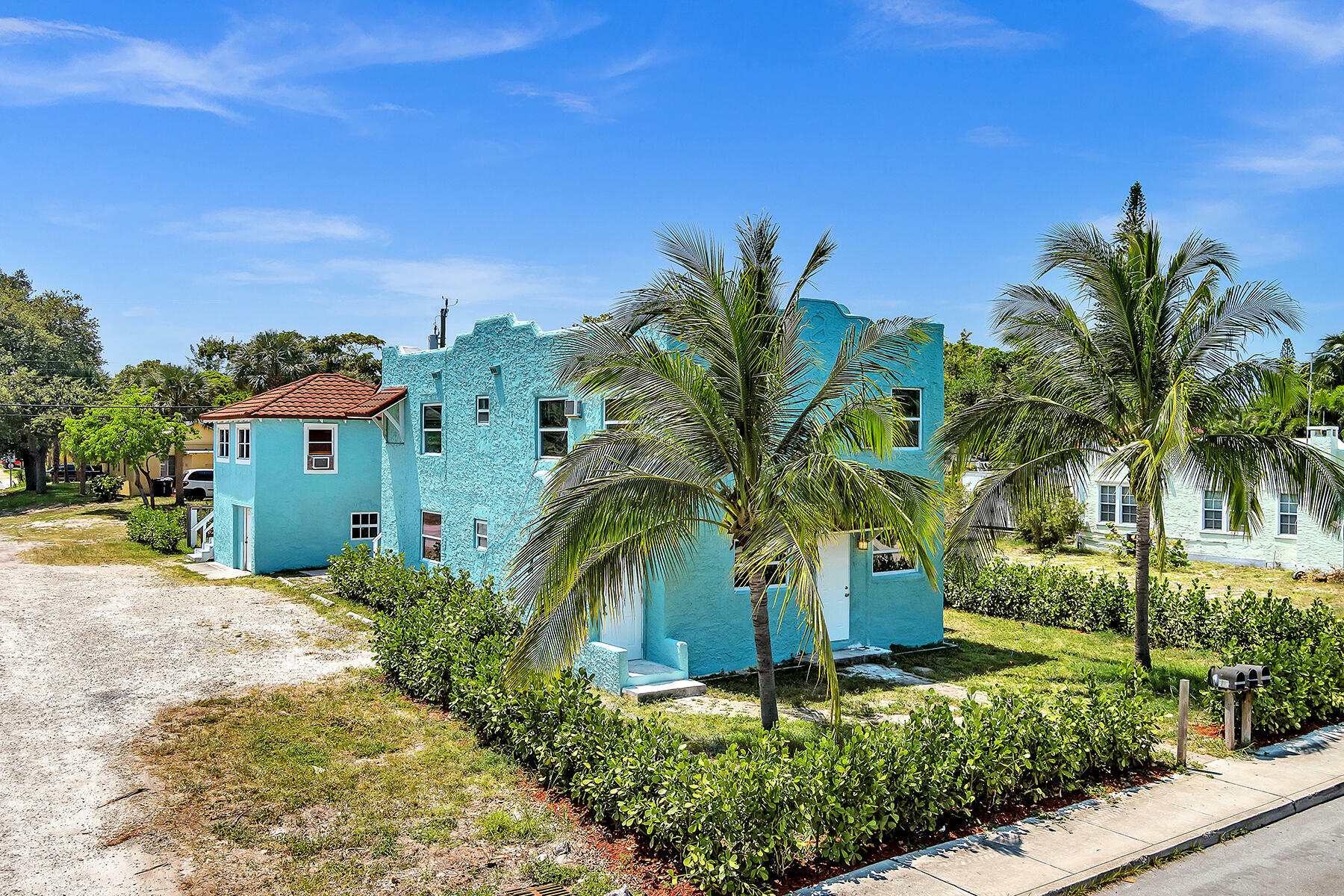 Property Photo:  621 S M Street  FL 33460 