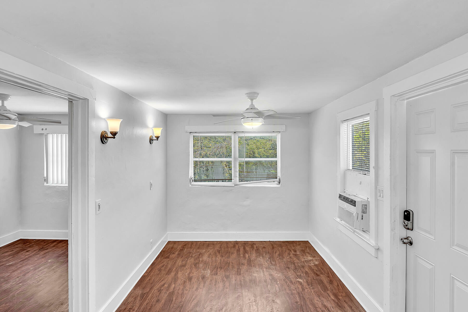 Property Photo:  621 S M Street  FL 33460 