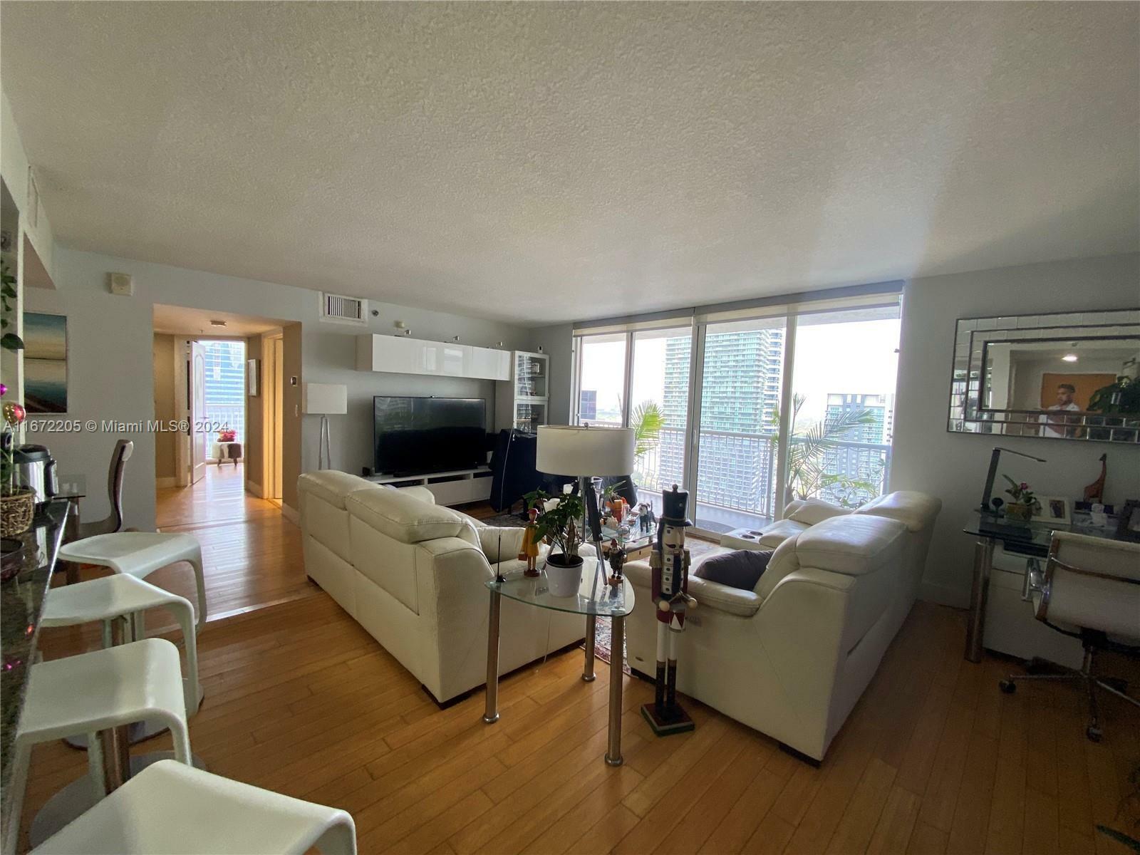 Property Photo:  1200 Brickell Bay Dr Ph 4123  FL 33131 