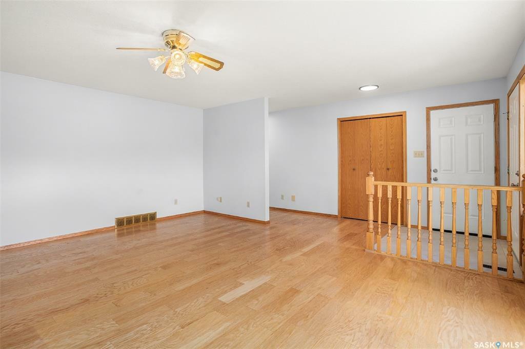 Property Photo:  216 2nd Street N  SK S0K 4P0 