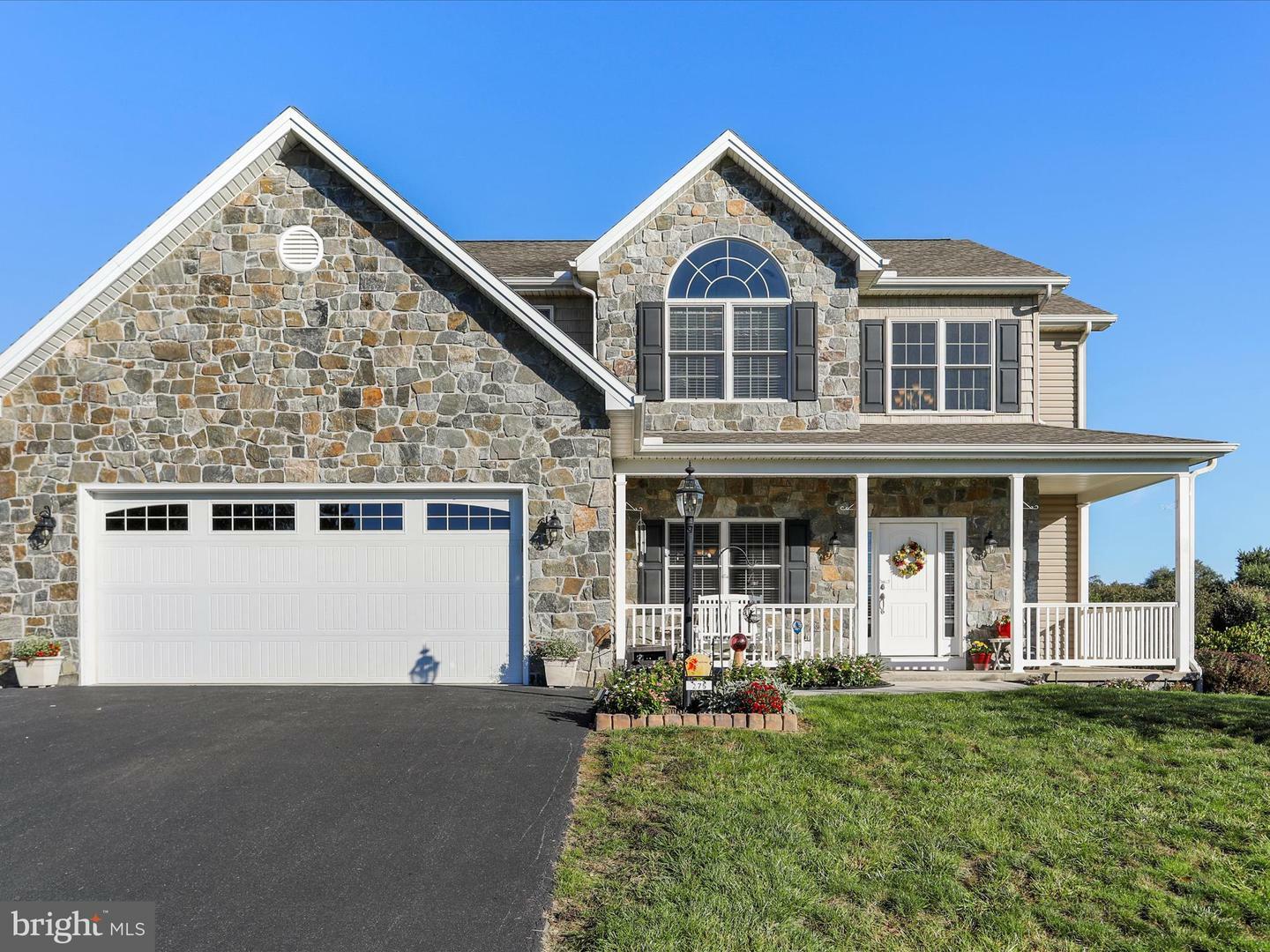 Property Photo:  275 Cresthaven Drive  PA 17222 