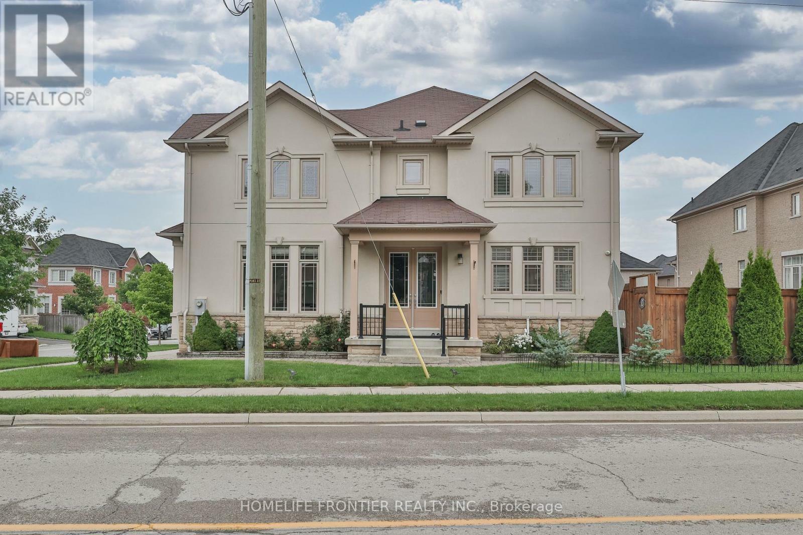 3 Pavarotti Street  Richmond Hill (Oak Ridges) ON L4E 0R5 photo