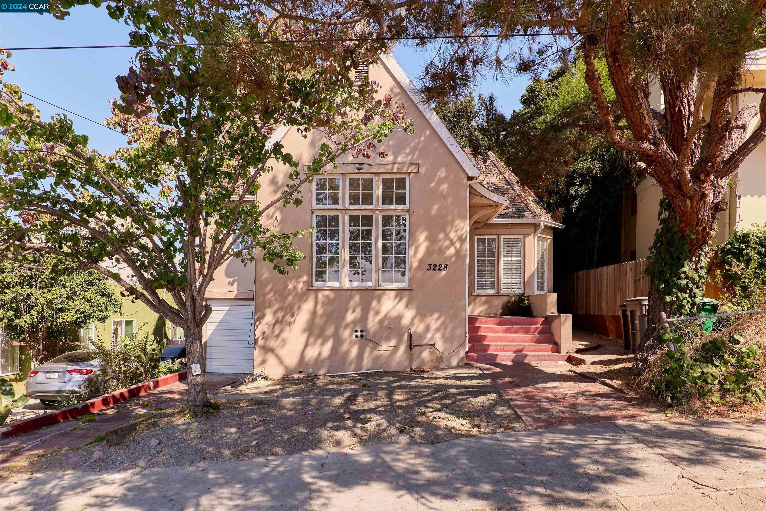 Property Photo:  3228 Hyde St  CA 94601 