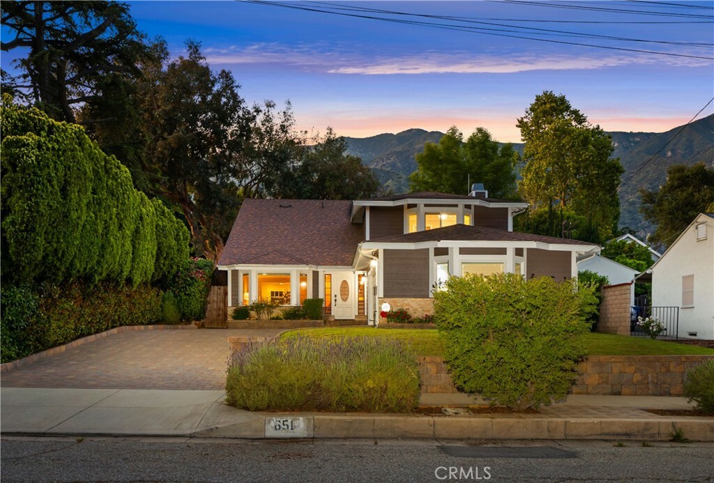 Property Photo:  651 W Alegria Avenue  CA 91024 