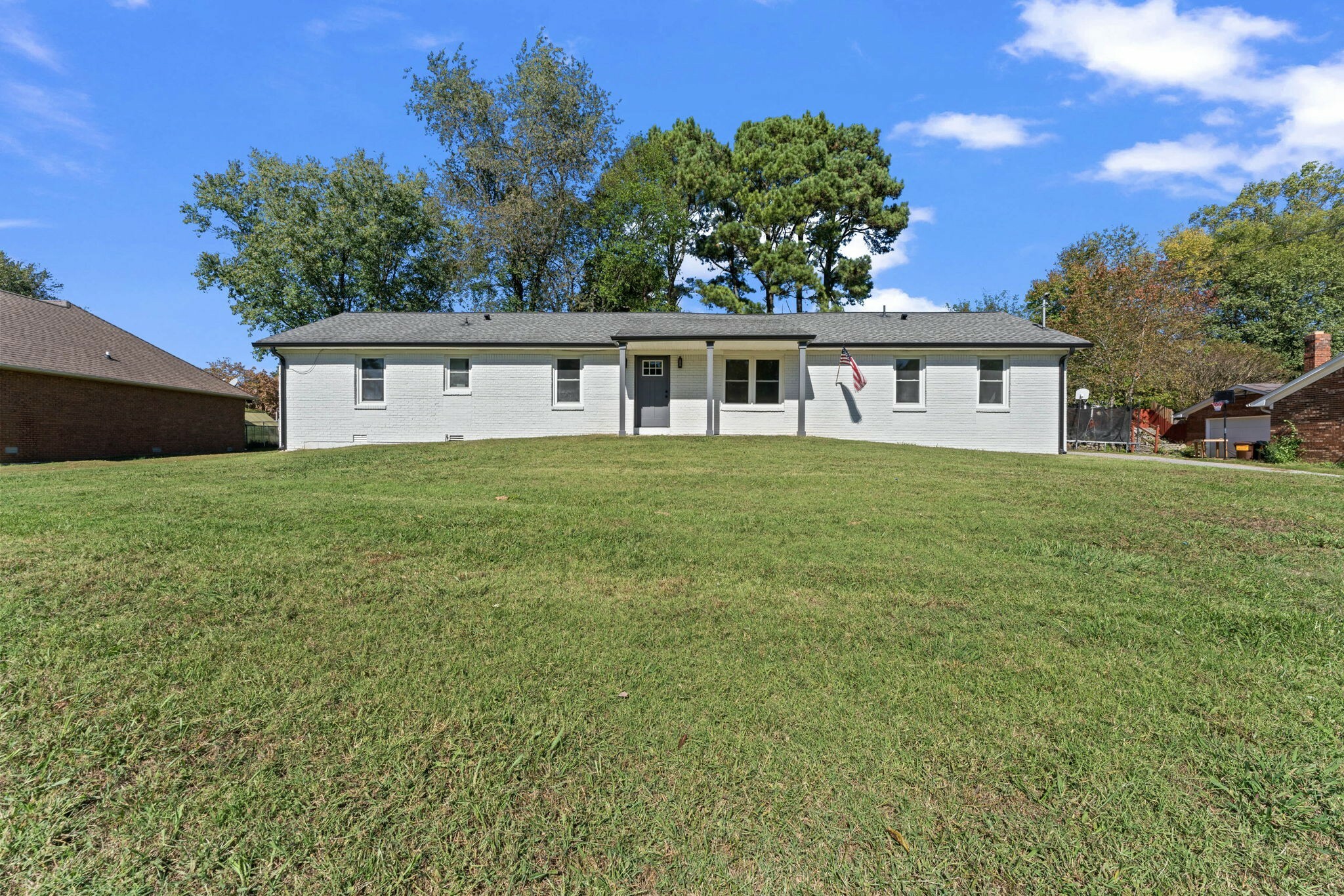 Property Photo:  610 Cumberland Dr  TN 38401 