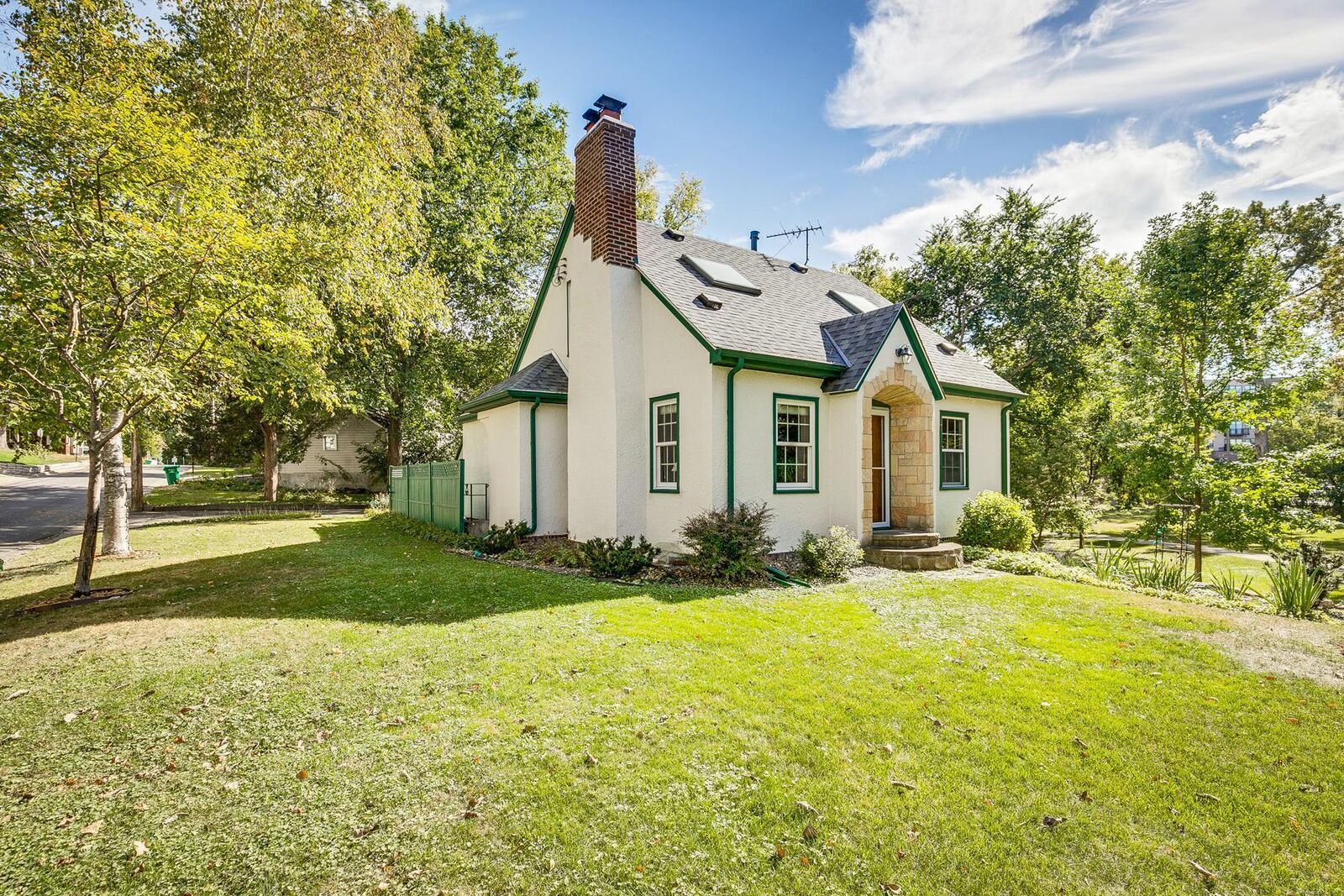 Property Photo:  3401 Huntington Avenue  MN 55416 