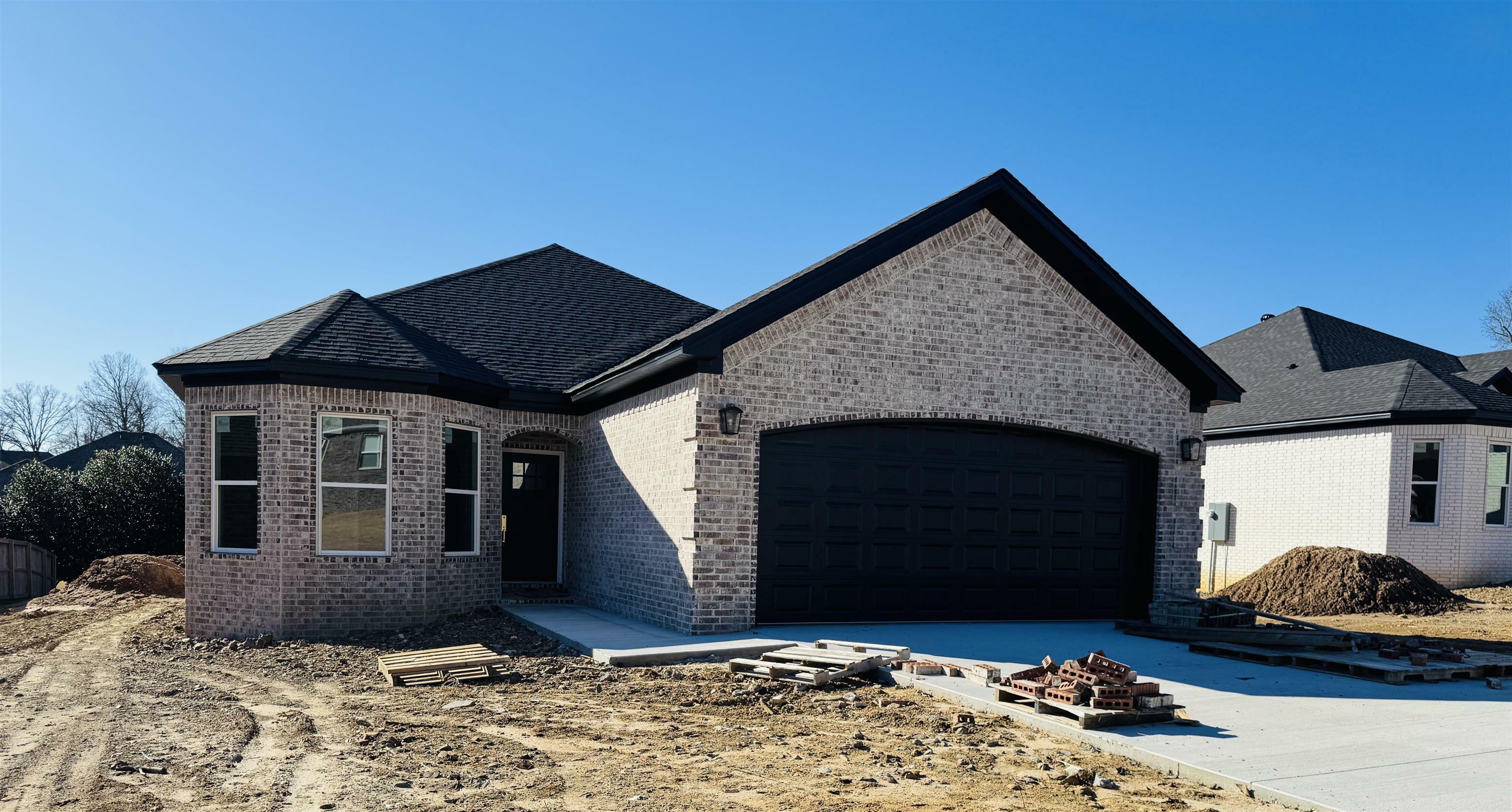 Property Photo: 308 Forest Glen Cove AR 72076