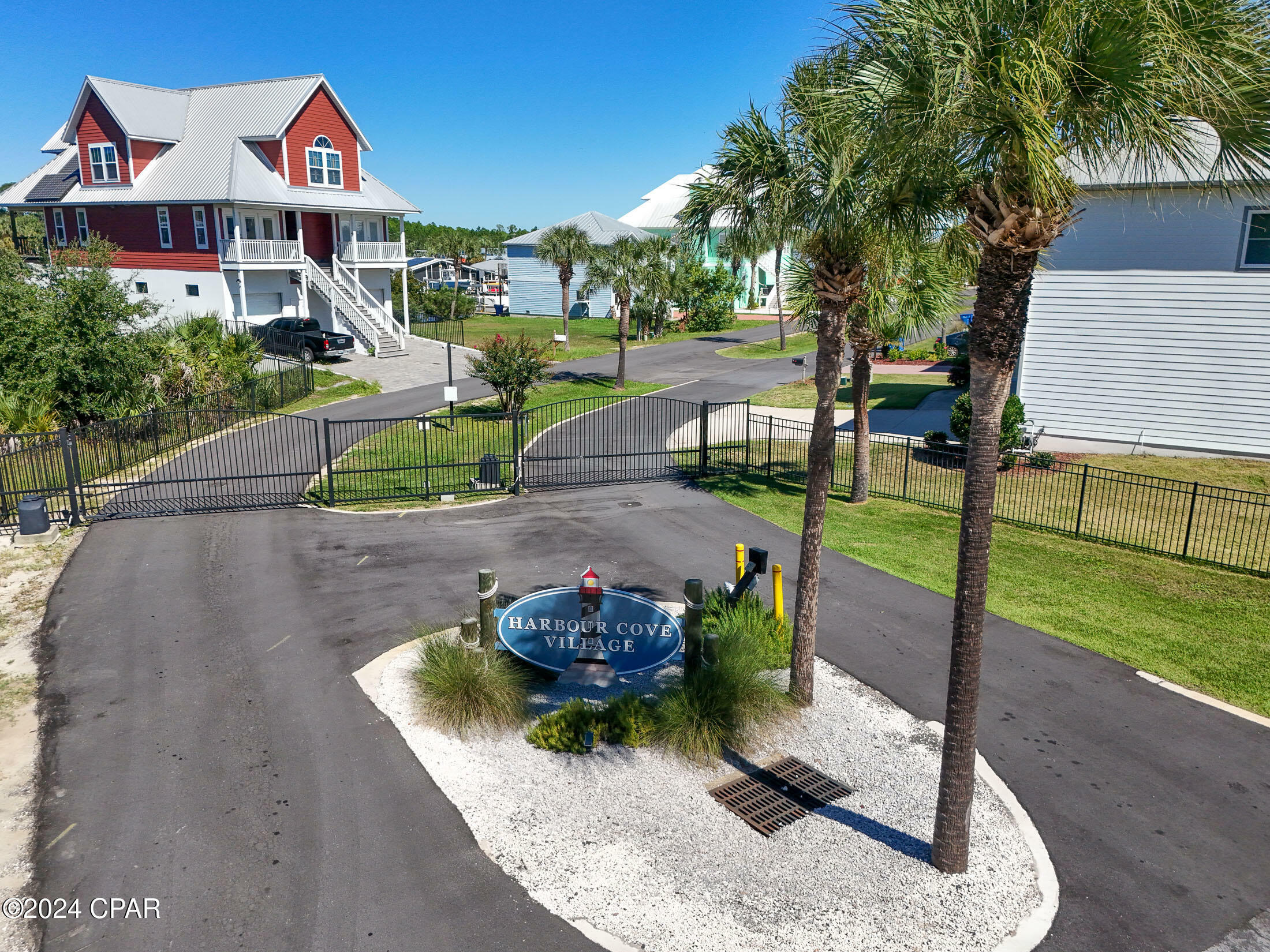 Property Photo:  933 Lighthouse Lagoon Court  FL 32407 