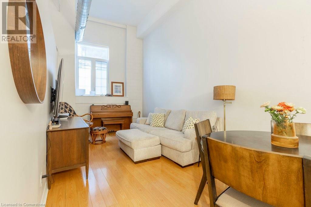 Property Photo:  80 King William Street  ON L8R 0A1 