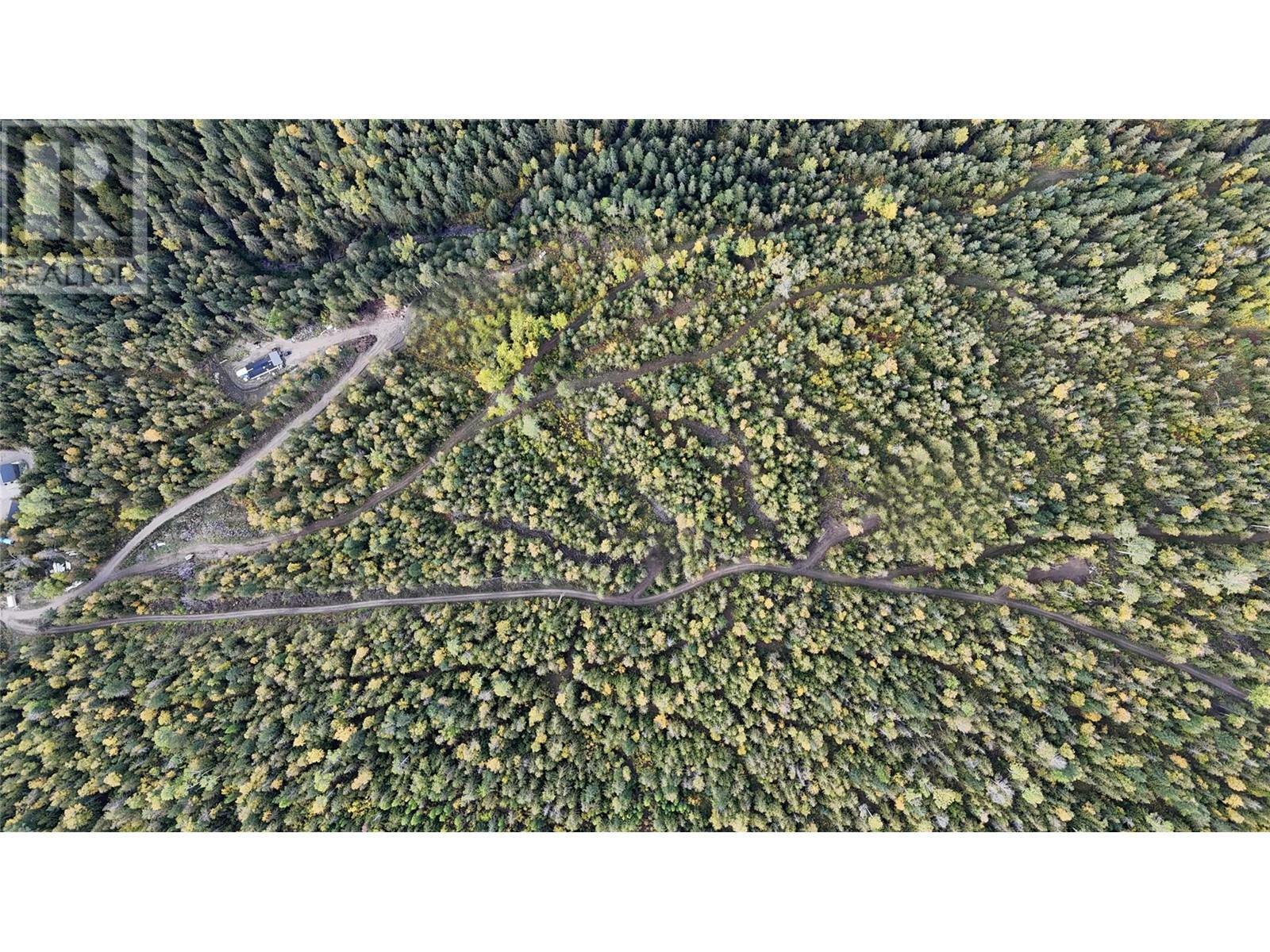 Photo de la propriété:  7468 Dixon Dam Road  BC V1B 3N9 