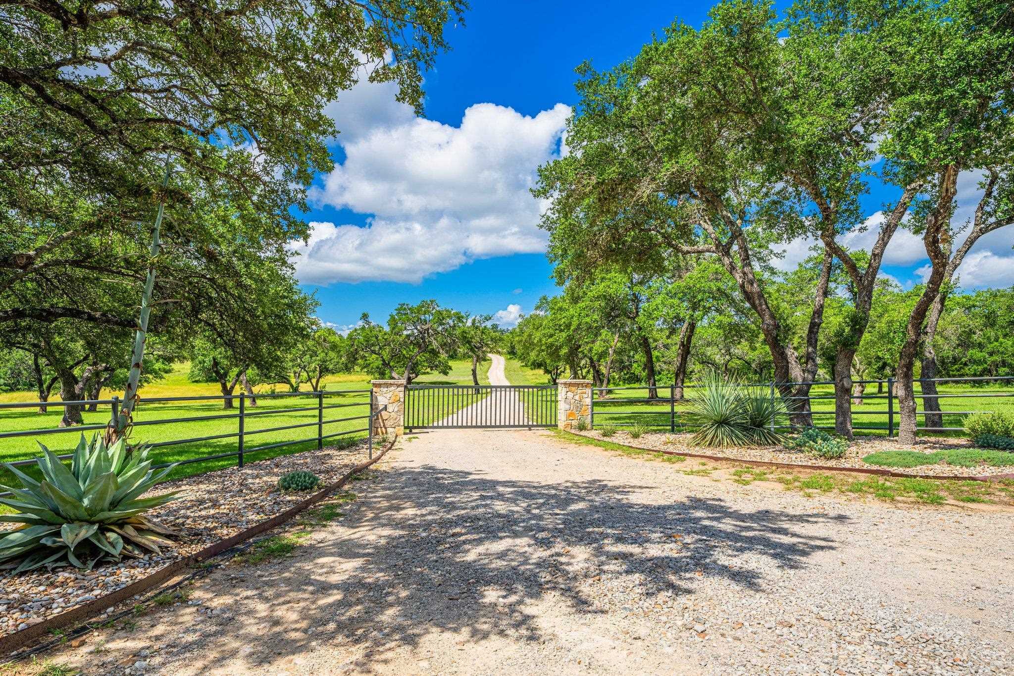 Property Photo:  3101 Shovel Mountain Road  TX 78663-6013 