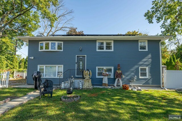 Property Photo:  51 Woodcliffe Avenue  NJ 07424 