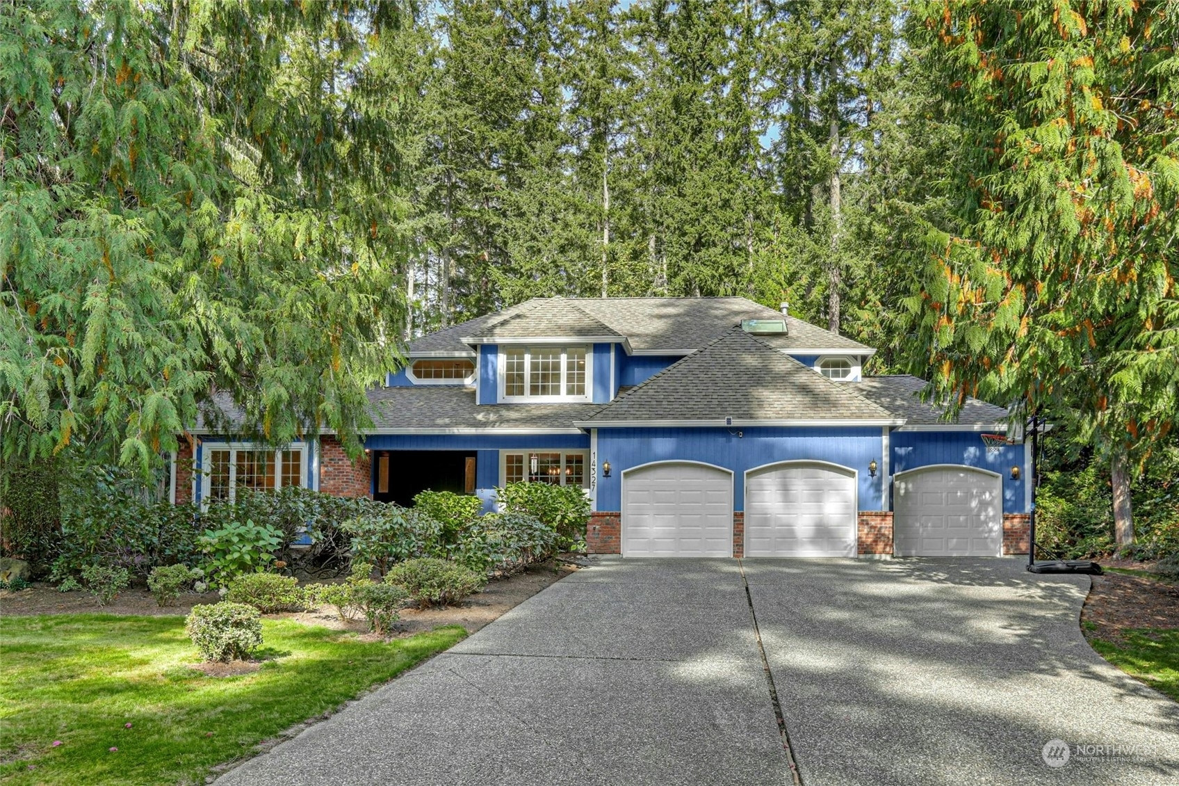 14327 189th Way NE  Woodinville WA 98072 photo