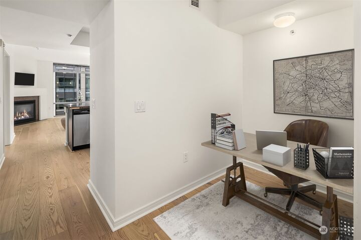 Property Photo: 819 Virginia Street 1805 WA 98101