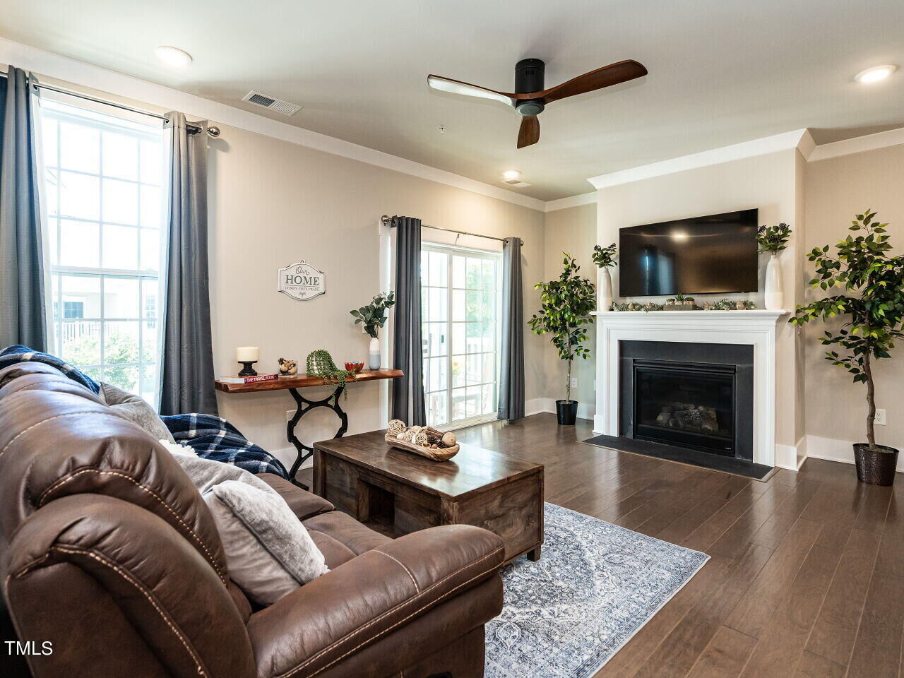 Property Photo: 10530 Sablewood Drive 105 NC 27617