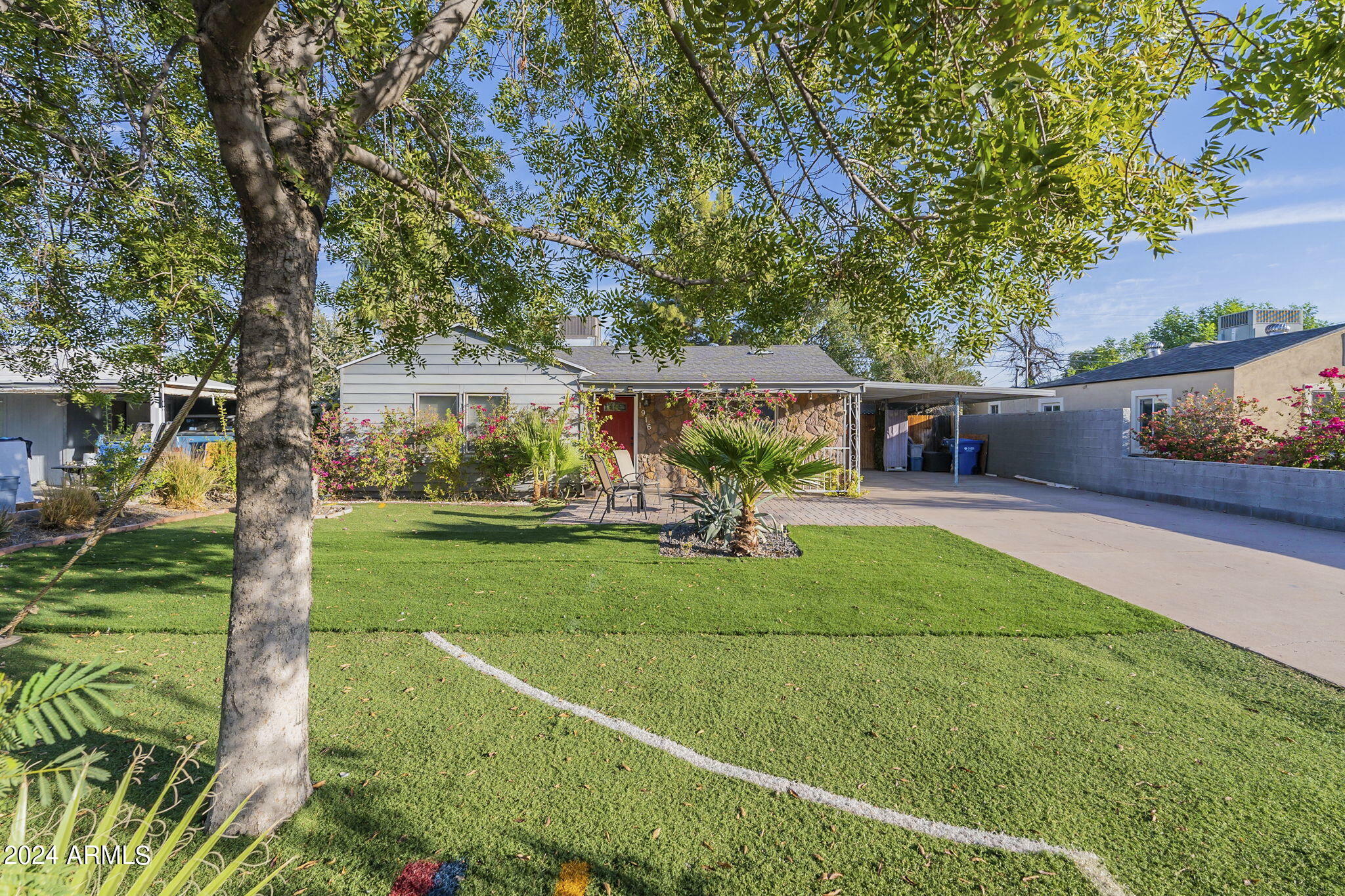 Property Photo:  1916 E Clarendon Avenue  AZ 85016 