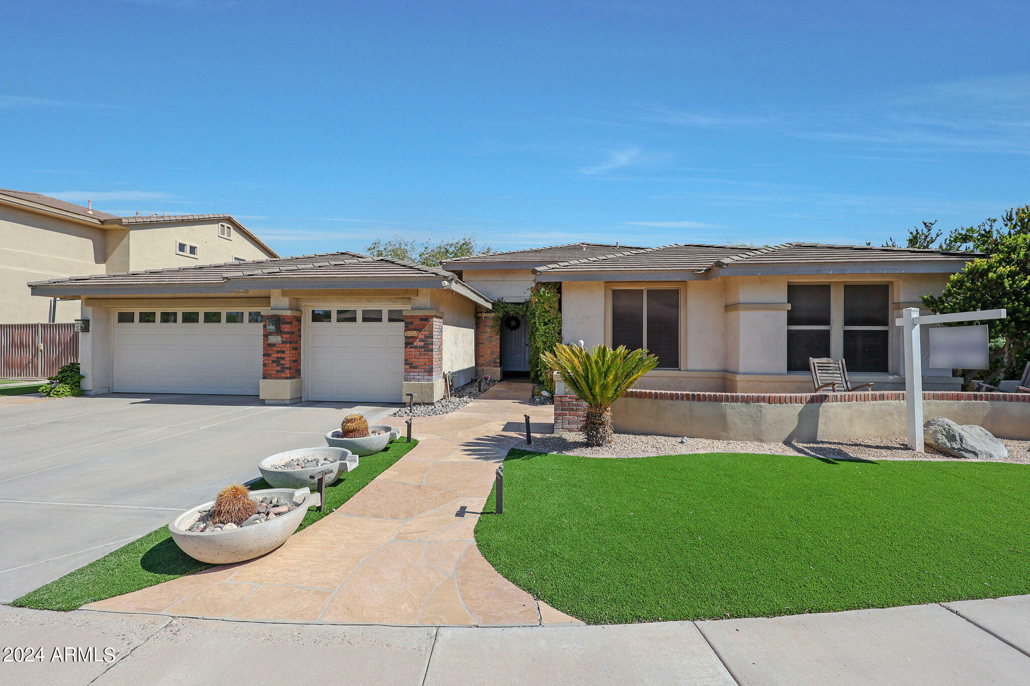 Property Photo:  7865 S Palm Drive  AZ 85284 