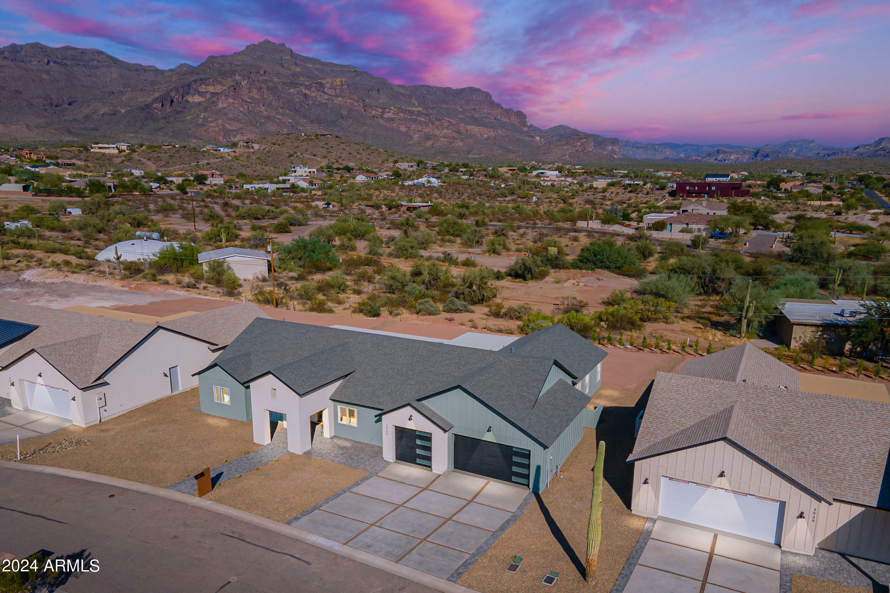 Property Photo: 3909 S Veronica Lane AZ 85118