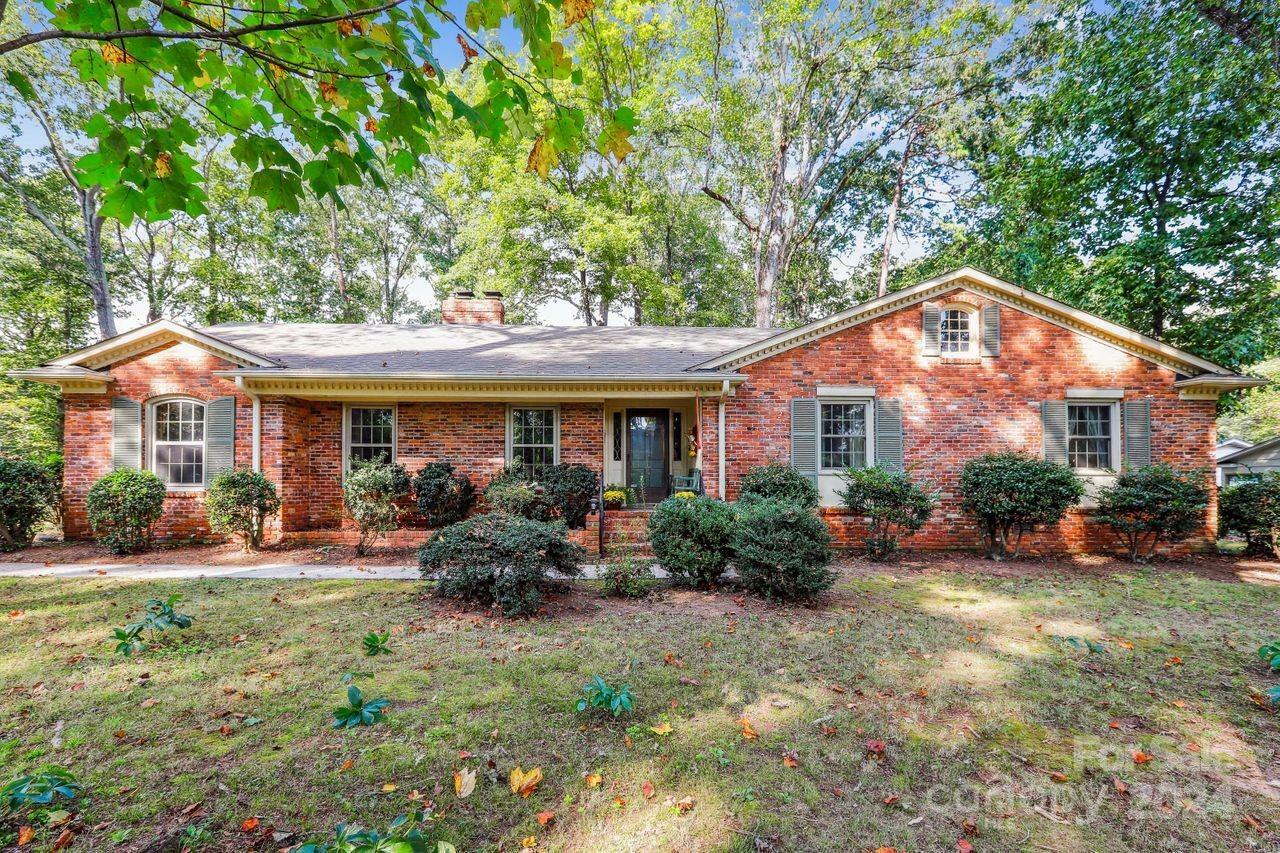 4235 Kingswood Road  Charlotte NC 28226 photo